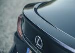 Lexus ES300h with Digital Door Monitors 2020 года (UK)